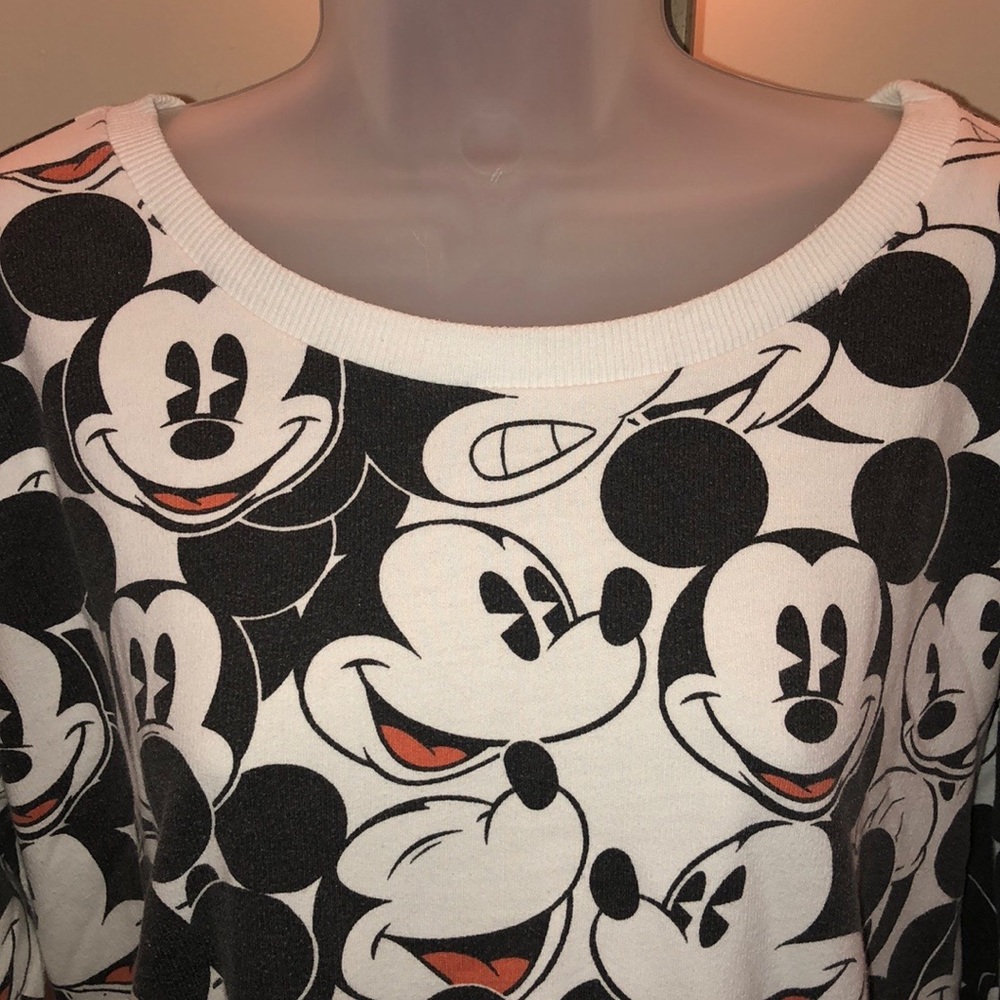 Disney Sweater - Picture 4 of 7